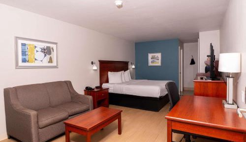 King Room with Bathtub - Disability Access/Non-Smoking