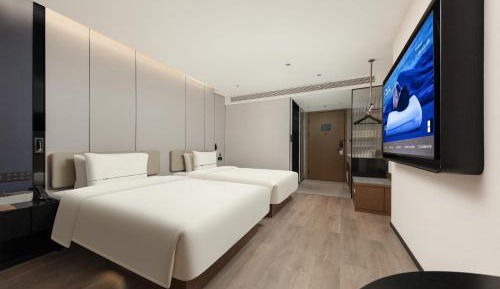 Premier Family Room