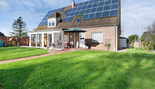 Superior One-Bedroom Apartment