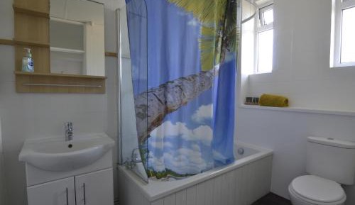 Deluxe Two-Bedroom Apartment with Garden View