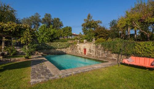 Villa with Garden View