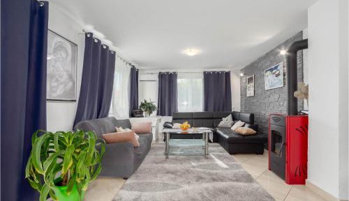 Four-Bedroom Holiday Home