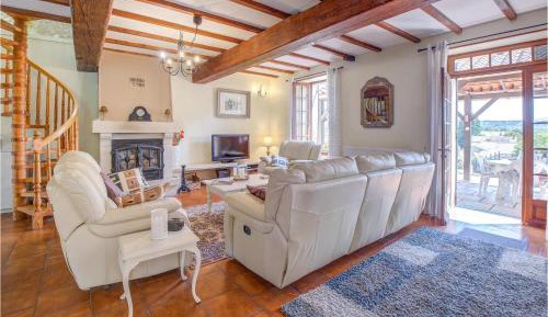 Four-Bedroom Holiday Home