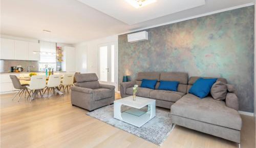 Four-Bedroom Holiday Home