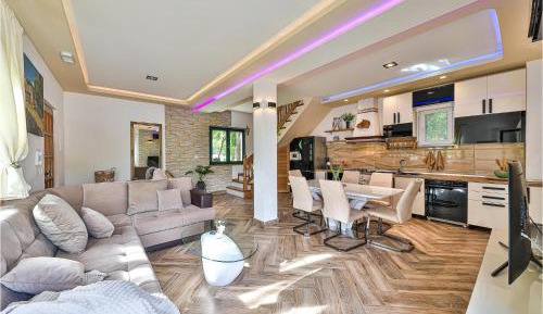 Three-Bedroom Holiday Home 