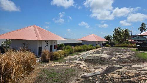 Bungalow with Sea View