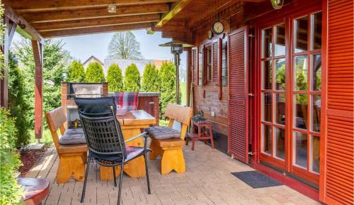 One-Bedroom Holiday Home