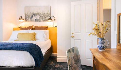 Queen Room