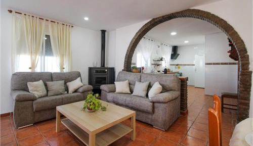 Four-Bedroom Holiday Home