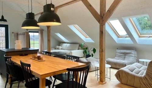 Three-Bedroom Deluxe Apartment