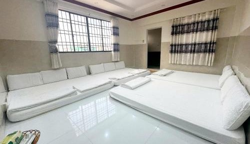 Mixed Dormitory Room