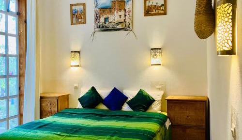 One-Bedroom Apartment with Garden