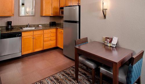 One-Bedroom King Suite with Sofa Bed - Non-Smoking