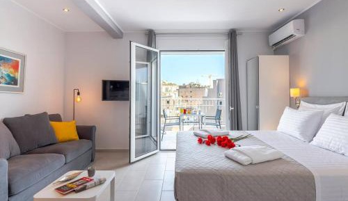 One-Bedroom Apartment with Balcony