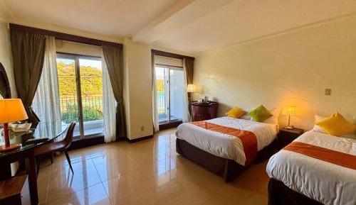 Twin Room with Sea View