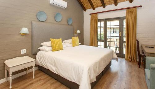 King Studio with Garden View 