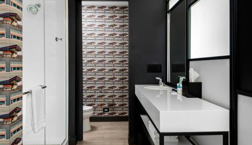 Aloft, Guest room, 1 King