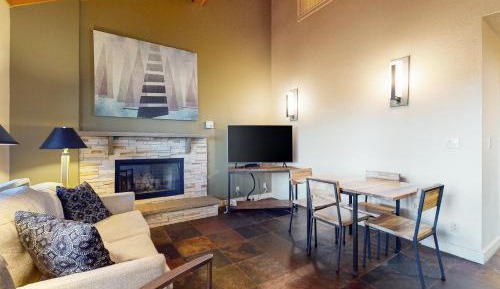 Two Bedroom Apartment 