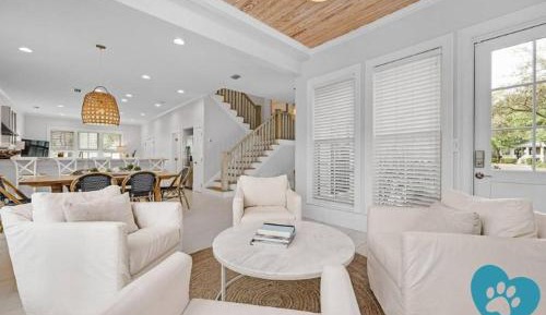 Five-Bedroom Holiday Home