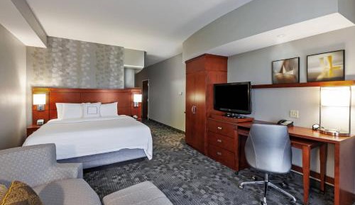 Premium King, Guest room, 1 King, Sofa bed, Balcony