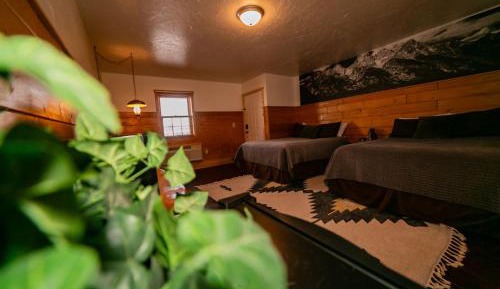 Deluxe Queen Room with Two Queen Beds