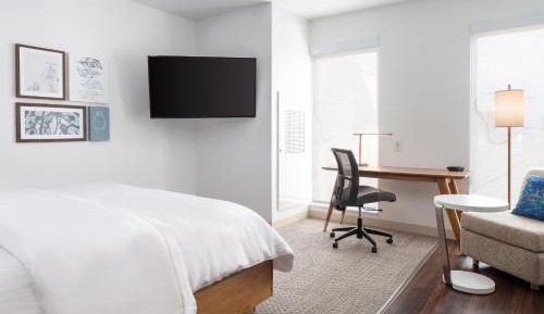 Guest Room, 1 King