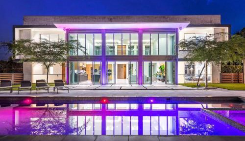 Nine-Bedroom Villa