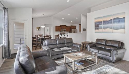 Four-Bedroom Holiday Home