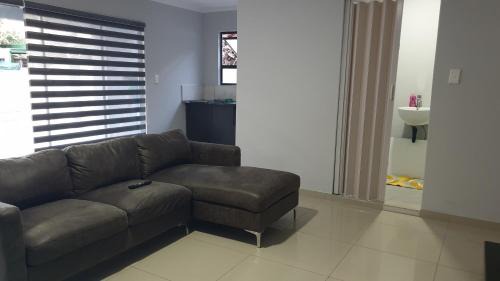 Deluxe Room (2 Adults + 1 Child)