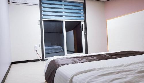 Double Room 5