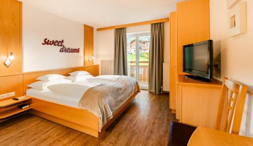 Room #24844808