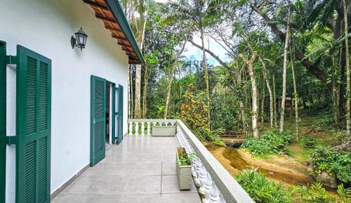 Three-Bedroom Holiday Home 