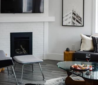 Deluxe King Suite