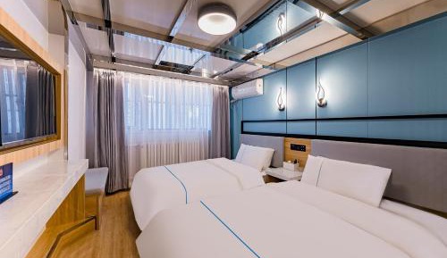 Large Double Room