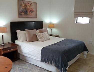 Luxury Queen Room