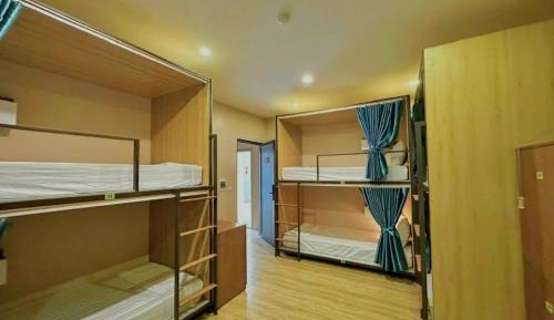 Bed in 8-Bed Mixed Dormitory Room