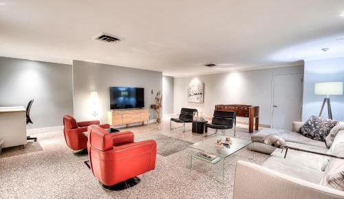 Deluxe Apartment
