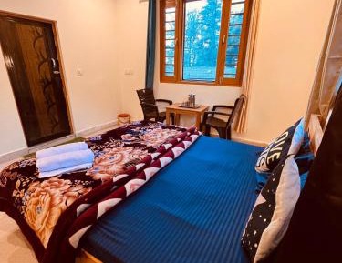 Double Room with Mountain View
