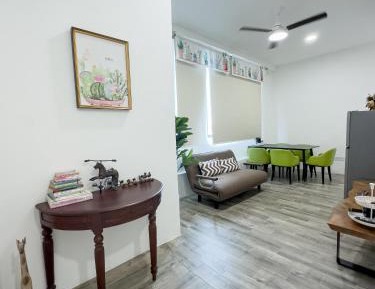 Three-Bedroom Standard Apartment