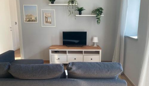 One-Bedroom Apartment with Balcony