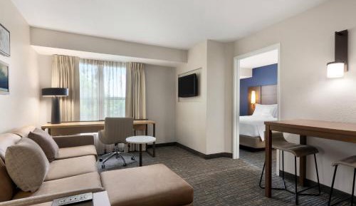One-Bedroom Queen Suite with Sofa Bed