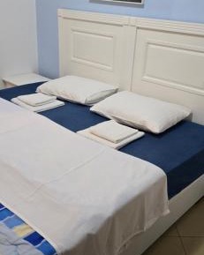 Studio with Mountain View