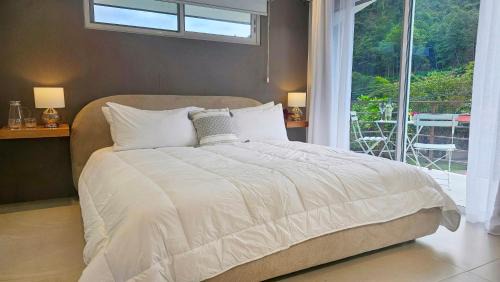 Suite with Mountain View