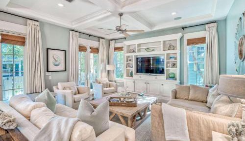 Four-Bedroom Holiday Home