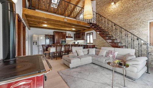 Three-Bedroom Vacation Home 