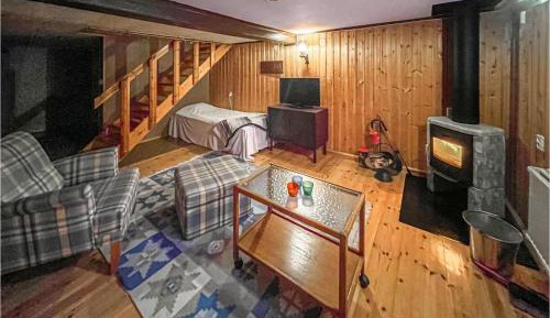 One-Bedroom Holiday Home