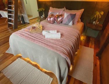 King Room with Mountain View