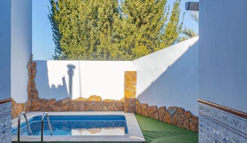 Five-Bedroom Holiday Home