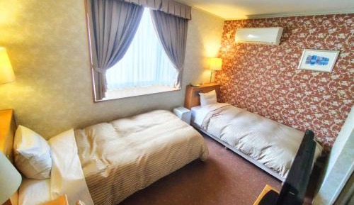 Twin Room - Non-Smoking