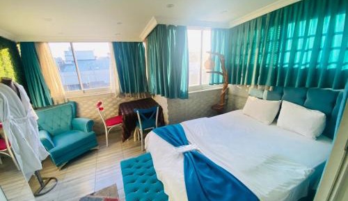 Suite with City View